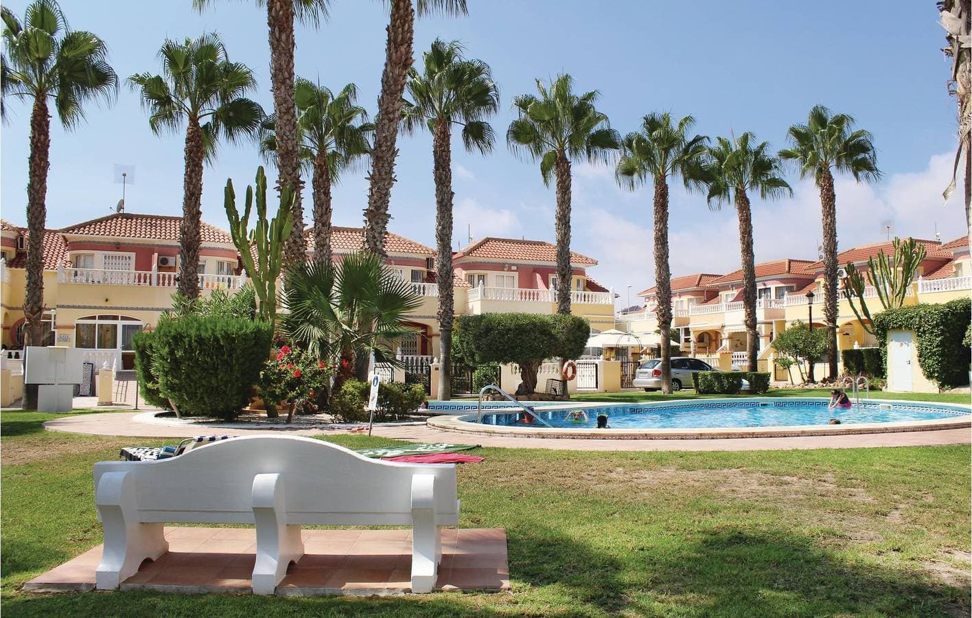 Foto 4 von 29: Rückzugsort am Strand mit Pool und Terrasse