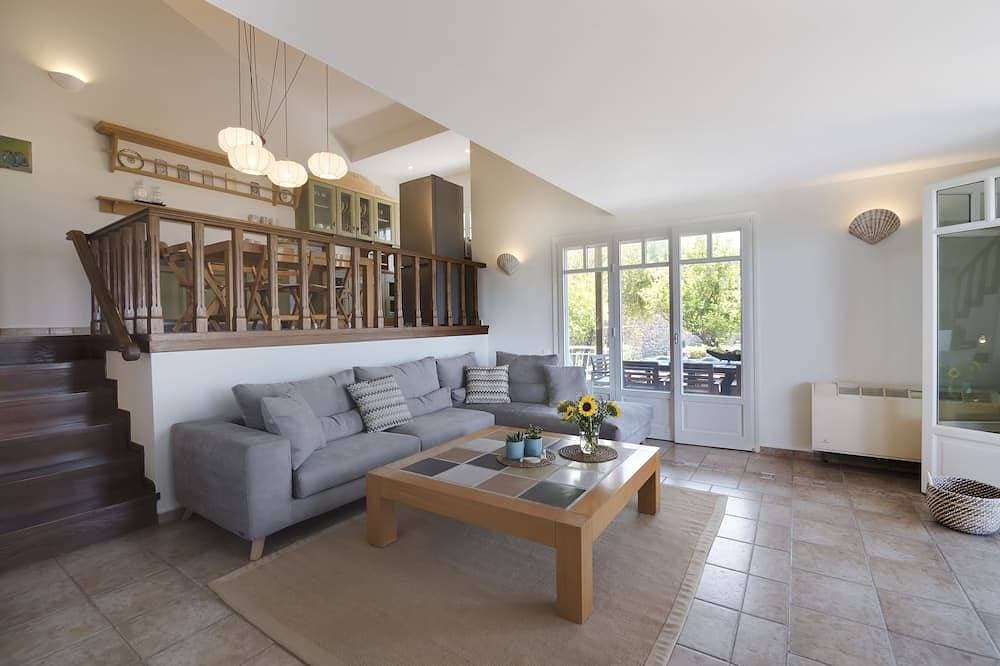 Foto 7 von 30: Villa Melitta mit atemberaubender Aussicht, 6 Schlafzimmern und 6 Badezimmern.
