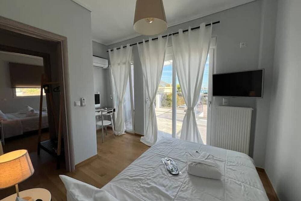 Foto 9 von 30: Allure Villa, beachfront, featuring a gym, sauna, and jacuzzi