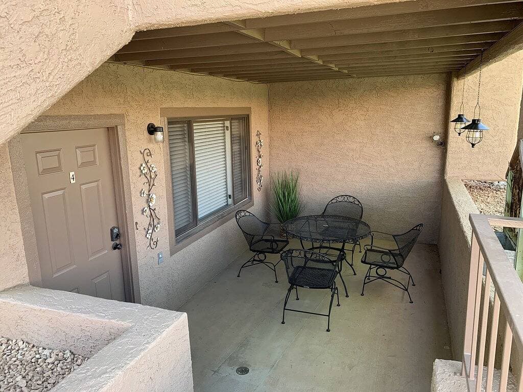Foto 5 von 20: Perfect Getaway Space, 1 Bd/1 Ba Condo