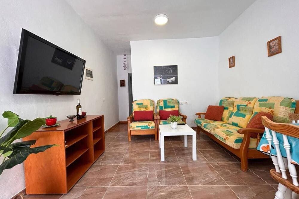 Foto 5 von 14: Apartment 'Alquilaencanarias Plaza De Alojera' mit WLAN