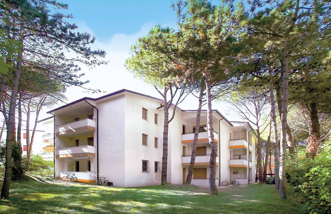 Ferienwohnung mit Klimaanlage und Balkon 1