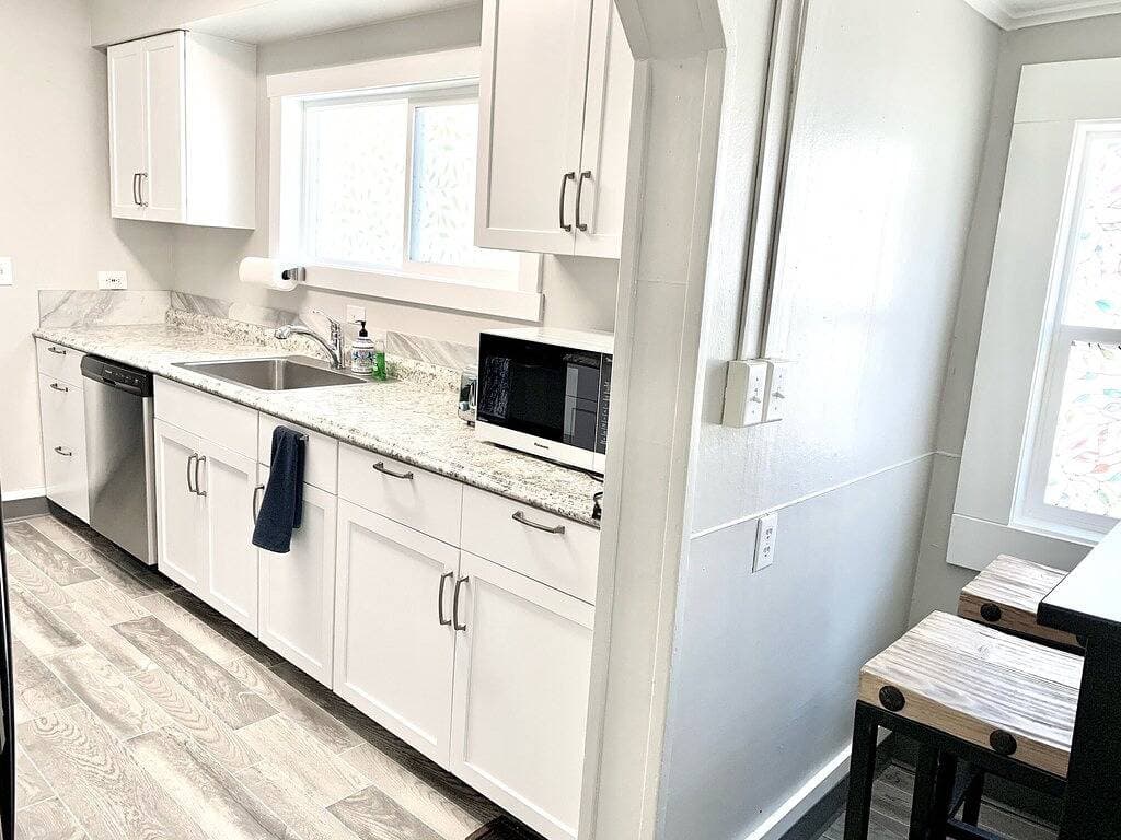 Foto 8 von 20: 2Br/1Ba Cute 1910 Cottage - Walk Downtown!