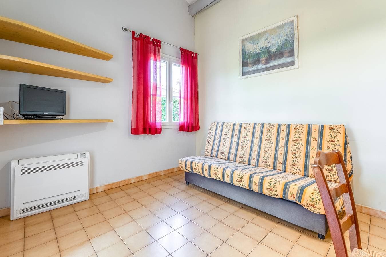 Foto 3 von 31: Ferienhaus 'Gite Fontenelle Alpilles' mit Gemeinschaftspool, WLAN und Klimaanlage