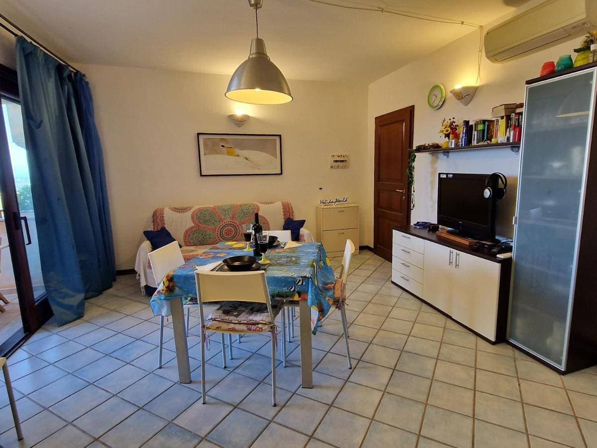 Foto 4 von 28: Two-Bedroom Apartment