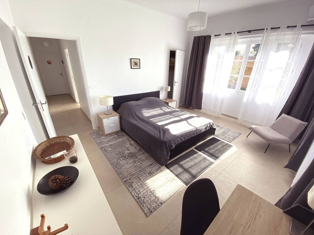 Foto 13 von 32: Geräumige und elegante Villa mit großem Garten, Swimmingpool und 3 Schlafzimmer