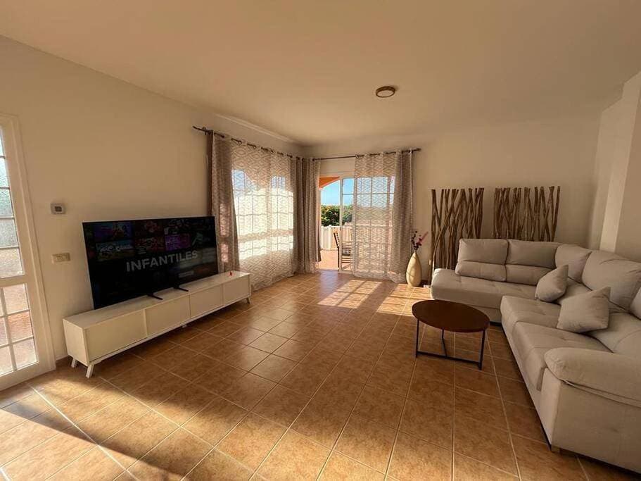 Foto 4 von 54: Three-Bedroom Chalet