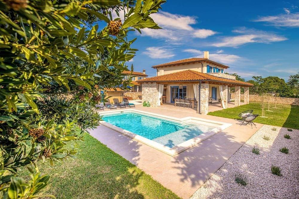 Charming villa near Rovinj 1