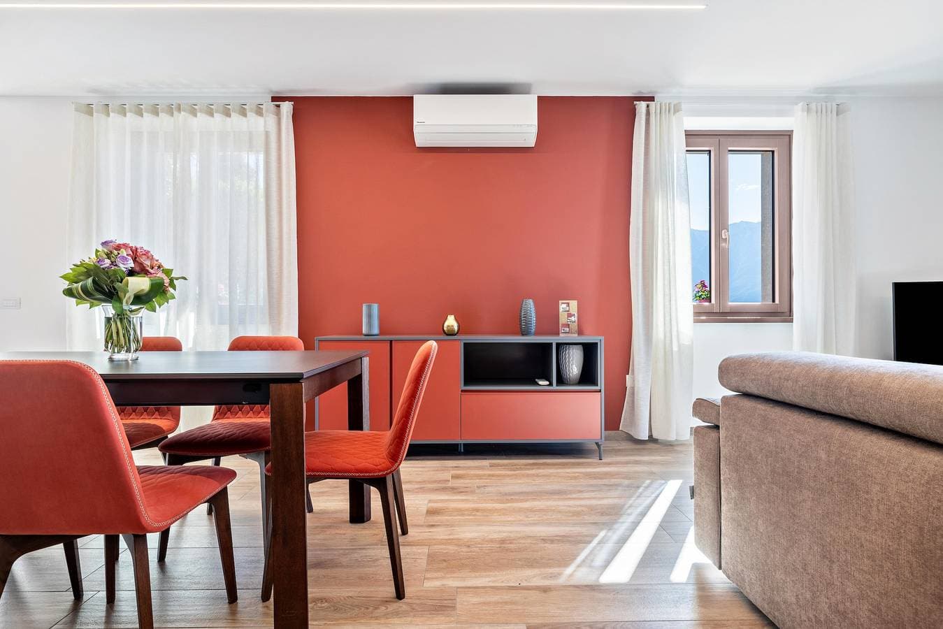 Foto 9 von 31: Ferienwohnung "Il Cinque" mit Seeblick, Gemeinschaftspool und WLAN