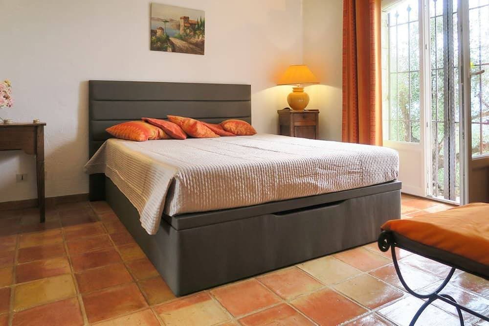 Foto 2 von 13: Maison Miel - Drei Schlafzimmer Villa, Schläft 6