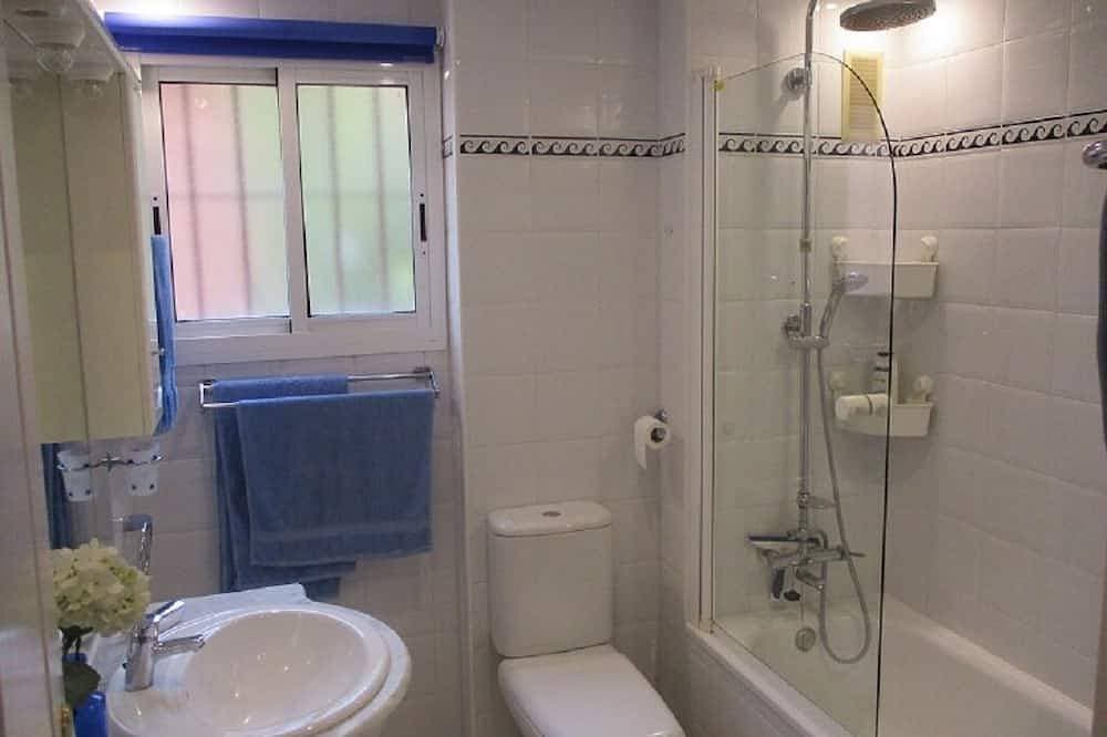 Foto 6 von 30: Marbella 2 Bed 2 Bath Luxury Apartment near Cabopino