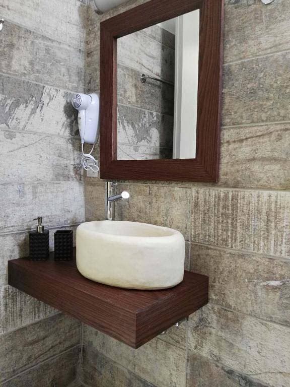 Foto 10 von 23: Elounda Christina Boutique Studios, Near the Sea
