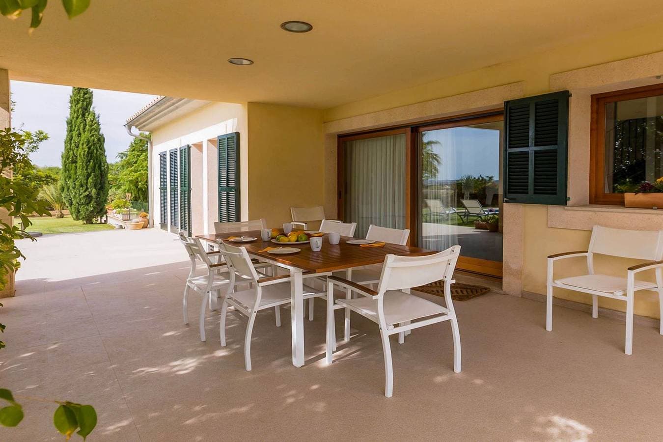 Foto 11 von 29: Villa für 8 Personen mit Terrasse