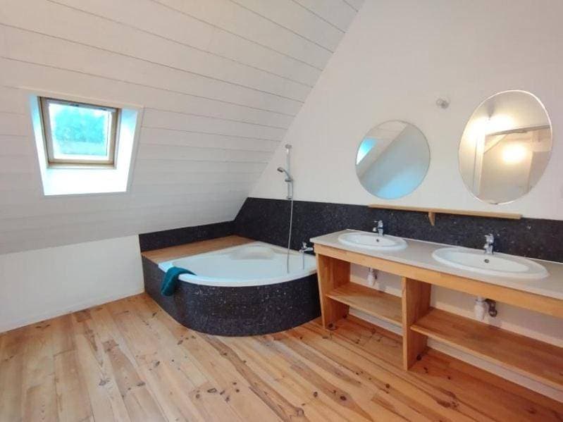 Foto 4 von 10: Three-Bedroom House