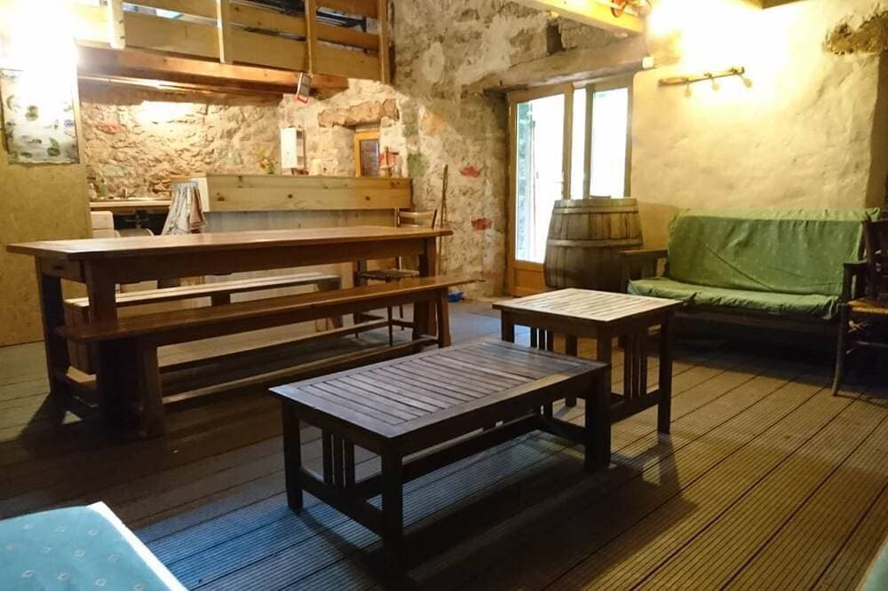 Foto 5 von 7: Tournemire Vine House