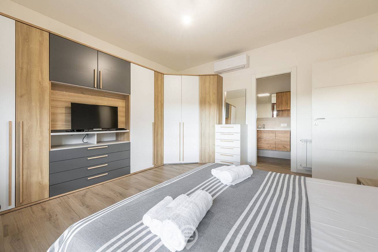 Foto 4 von 28: Ferienwohnung für 4 Personen mit Balkon/Terrasse