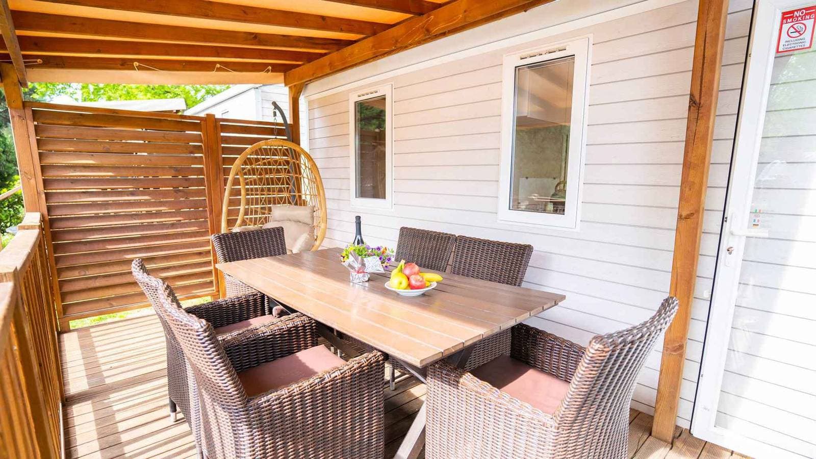 Foto 9 von 49: Mobilehome mit Klimaanlage, Terrasse und Pool