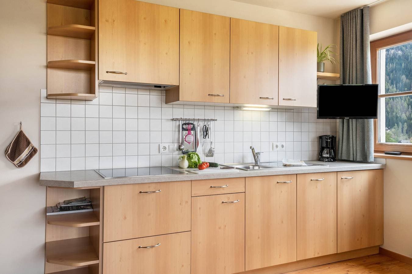 Foto 7 von 33: Ferienwohnung 'Ronsolhof Ortler' mit Bergblick, privater Terrasse und WLAN