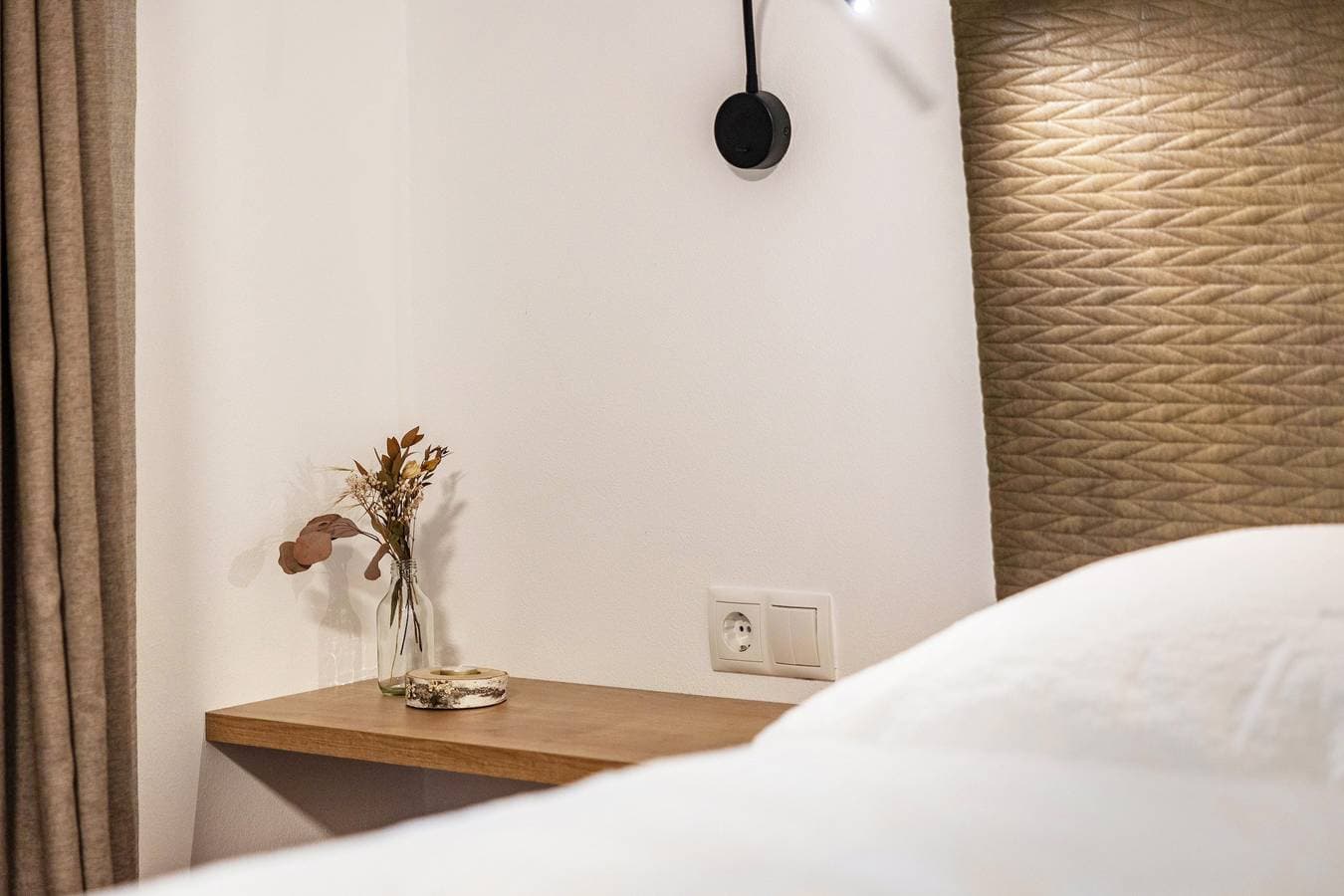 Foto 6 von 21: Einzimmerappartement 'Linderhof Nido' mit Bergblick, Gemeinschaftspool und Wi-Fi
