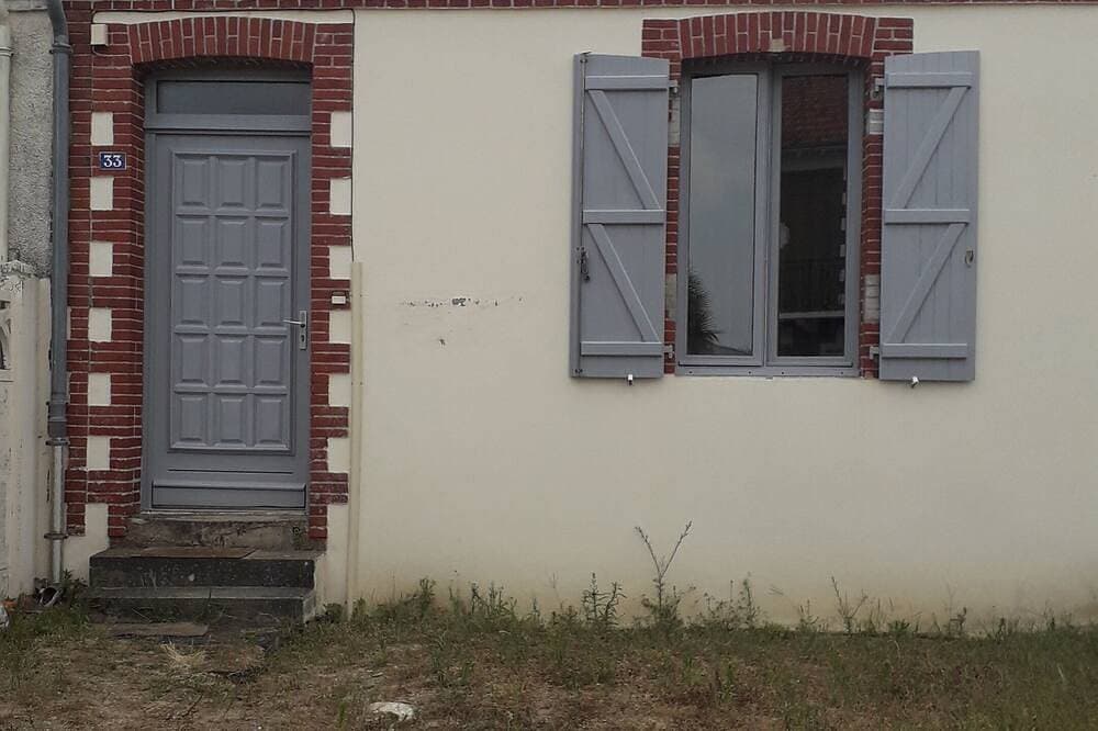 Maison Avec Jardin, Chambre, Salle de Bain, Séjiur, Transats Barbecue Parking 1