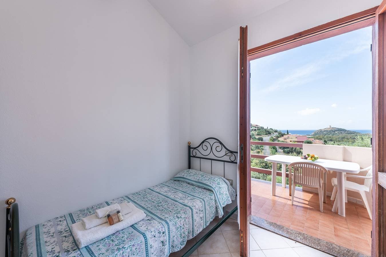 Foto 9 von 19: Ferienhaus "Villa Leonardo Sud Sardegna" mit Meerblick, privater Terrasse und WLAN