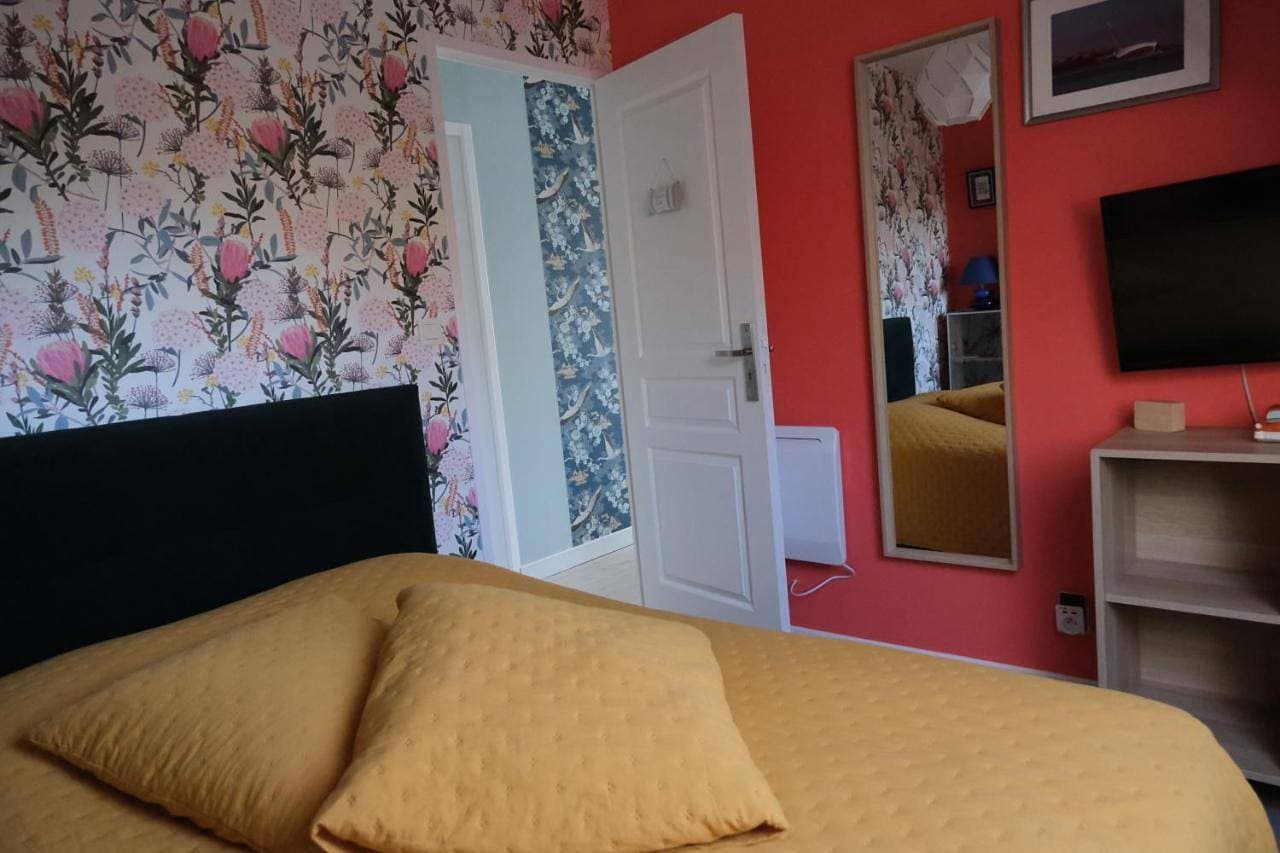 Foto 6 von 7: Double Room with Shared Bathroom