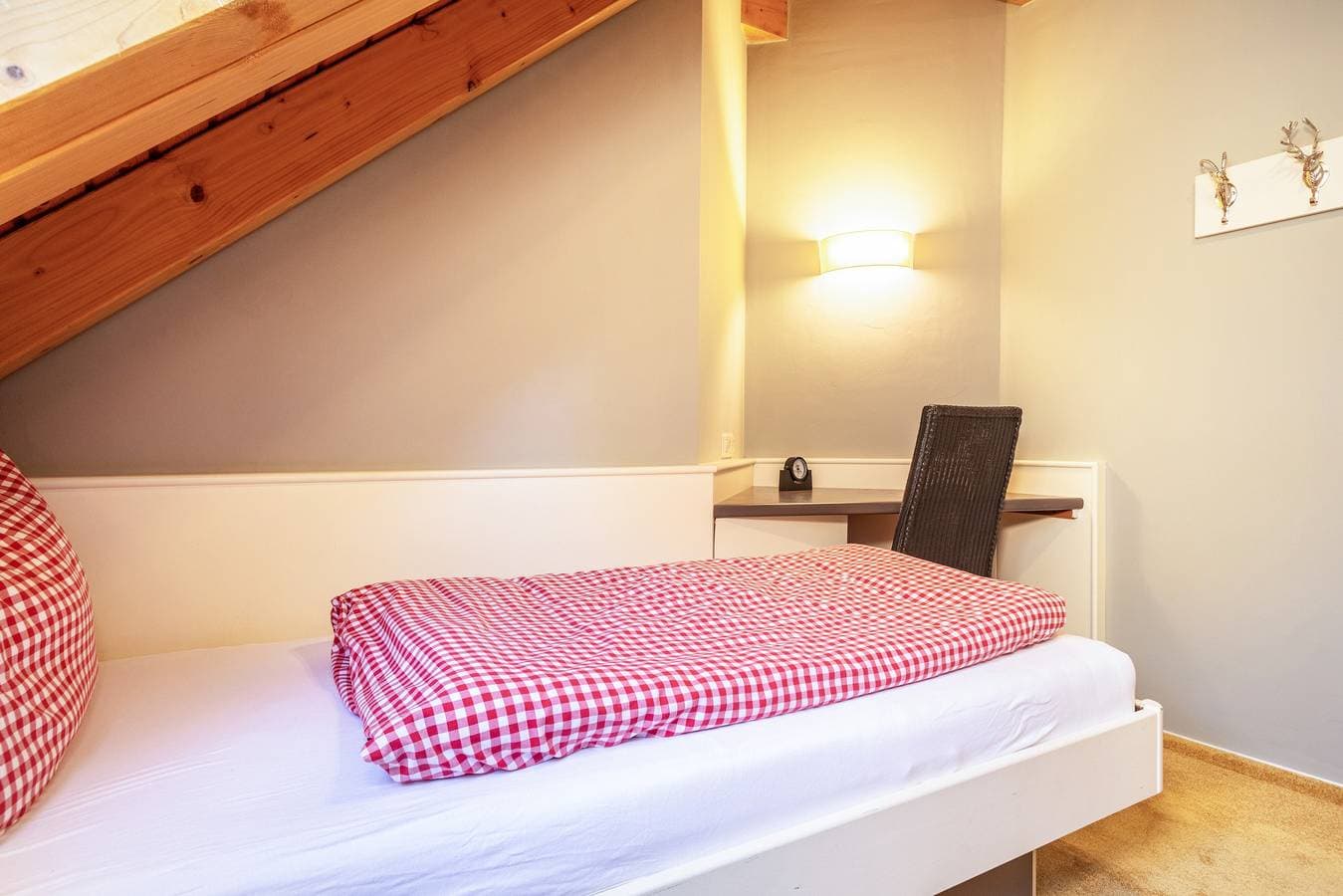 Foto 12 von 25: Schöne Ferienwohnung 6 am Trostelhof mit Balkon, Gemeinschaftsgarten & WLAN