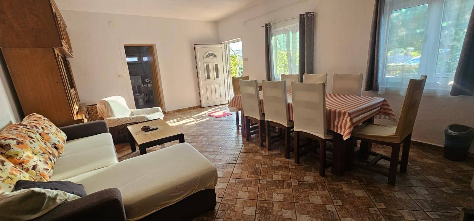 1-Zimmer-Ferienwohnung mit Terrasse Gornji Karin, Novigrad A-11806-a 1