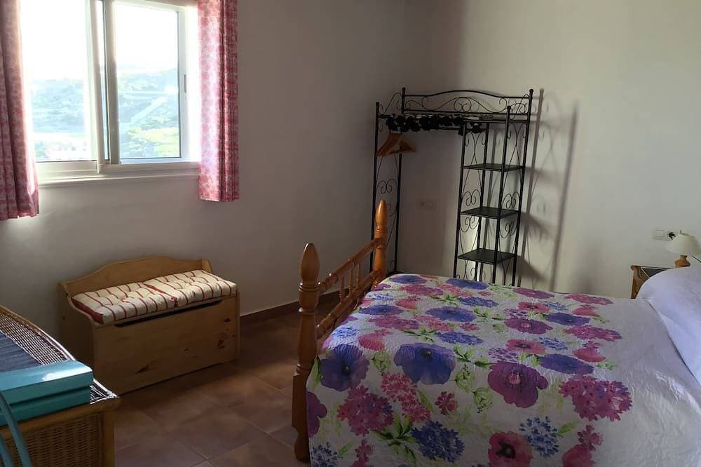 Foto 4 von 30: Cosy Canarian Casa Mit Privater Terrasse Und Erstaunlichem Blick Auf Atlantic & Mt Teide
