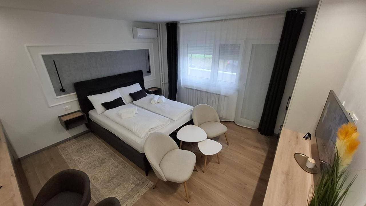 Foto 4 von 14: One-Bedroom Apartment