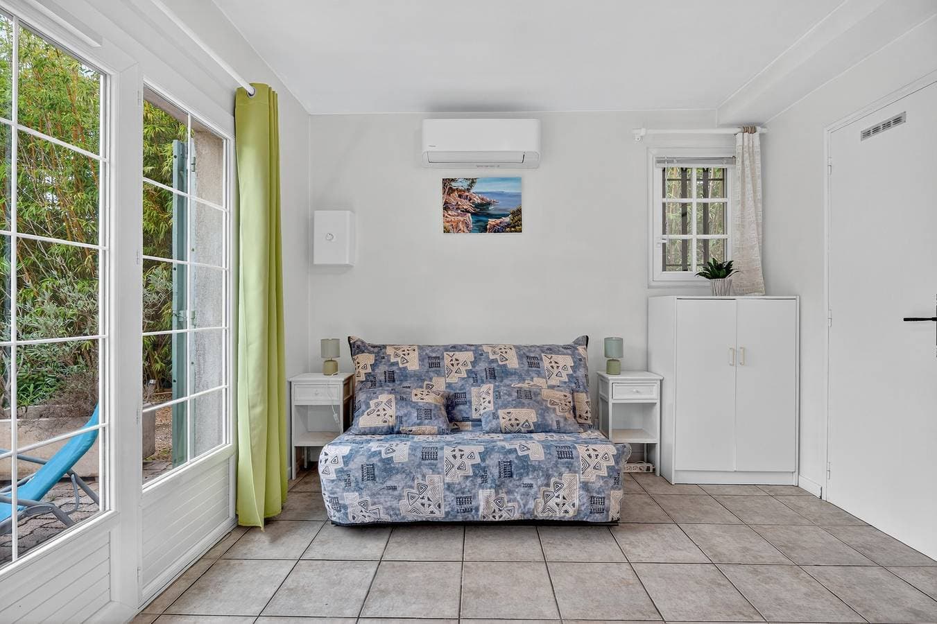 Foto 4 von 20: Var Hyères Studio am Meer mit Gemeinschaftsgarten, Balkon und Klimaanlage