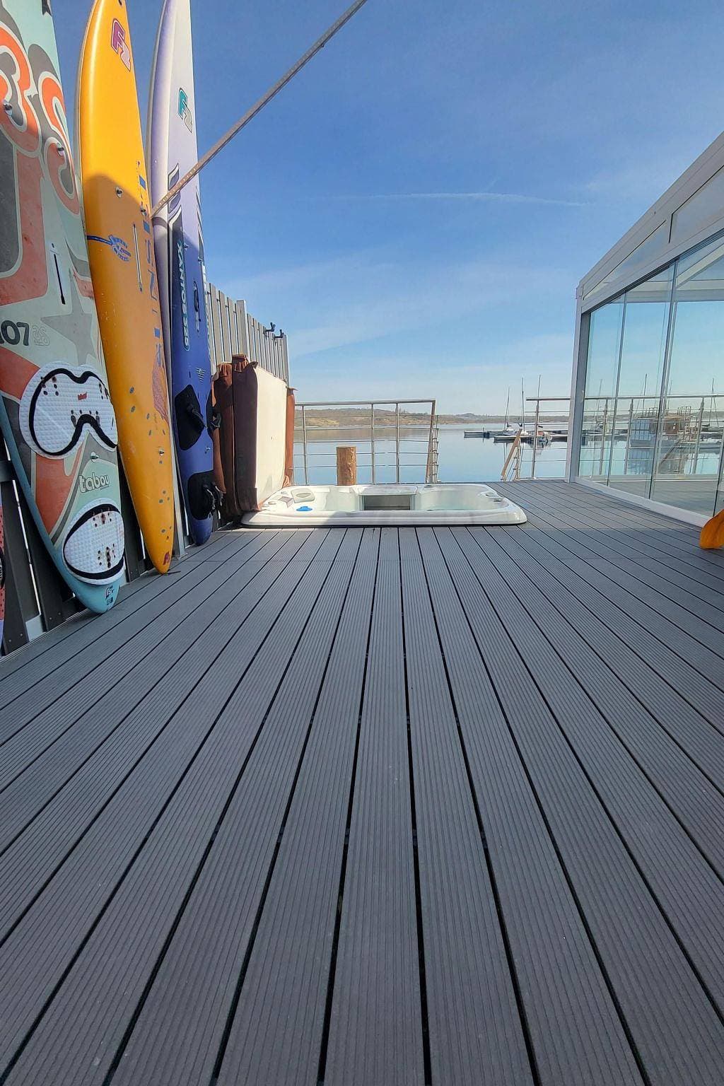 Foto 6 von 31: Seehaus Pippa mit Sauna und Whirlpool direkt am See