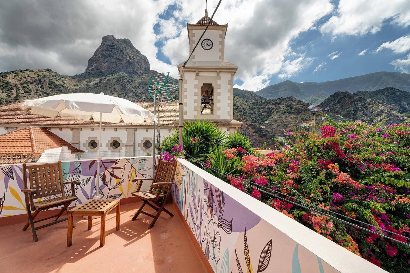 Foto 2 von 29: Ferienhaus 'Casa de Telégrafos' mit Bergblick, privater Terrasse und WLAN