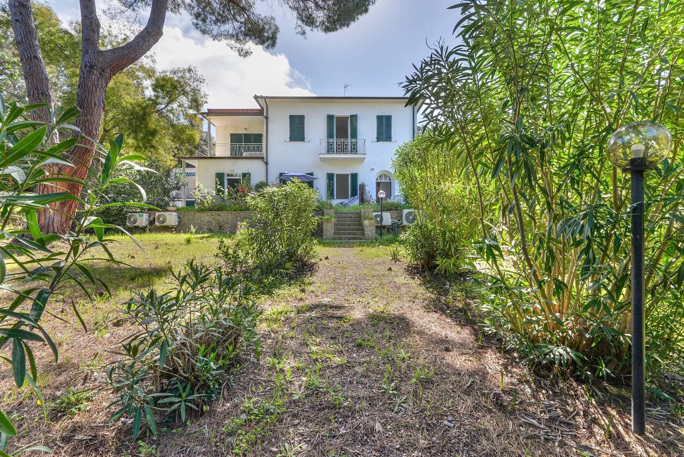 Foto 6 von 22: Apartment 'Casa Annameri' mit privatem Garten, WLAN und Klimaanlage