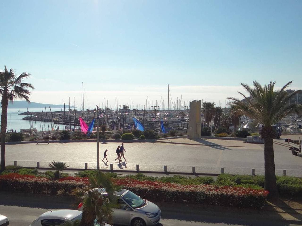Große 3-Zimmer-Wohnung mit Terrasse und Pool in Cavalaire-sur-Mer 1