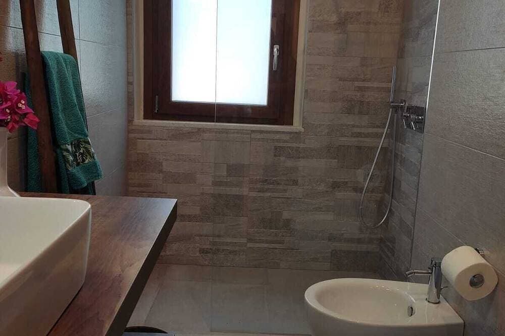 Foto 8 von 30: Detached villa within walking distance of Foxi and Murdegu beach