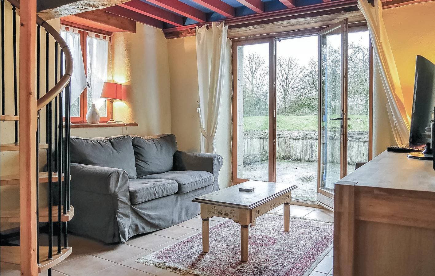 Foto 4 von 27: Brucheville Apt: WiFi, TV, W/D, Parkplatz @ 1km