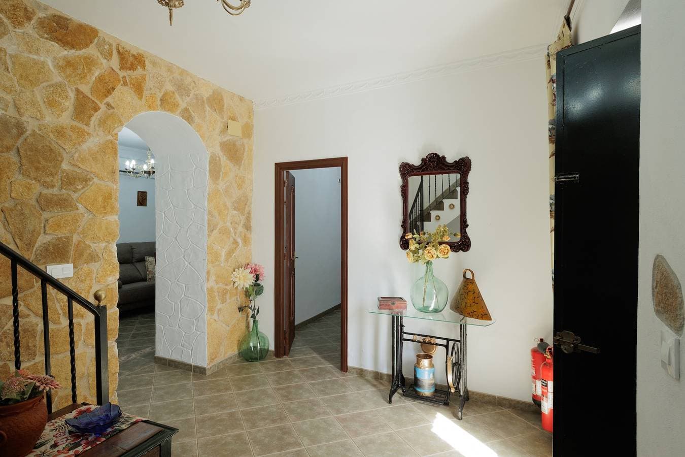 Foto 7 von 35: Casa Rural El Castillo – Historisches Refugium im Herzen von La Puebla de los Infantes