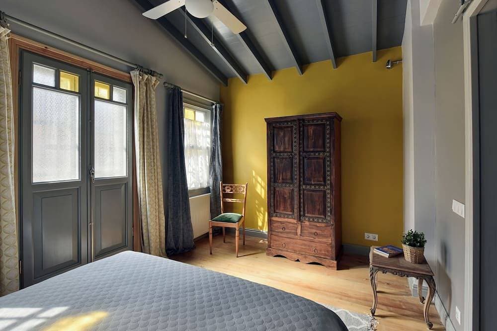 Foto 3 von 24: Charming 2-bedroom house with WiFi and AC in vibrant Istanbul