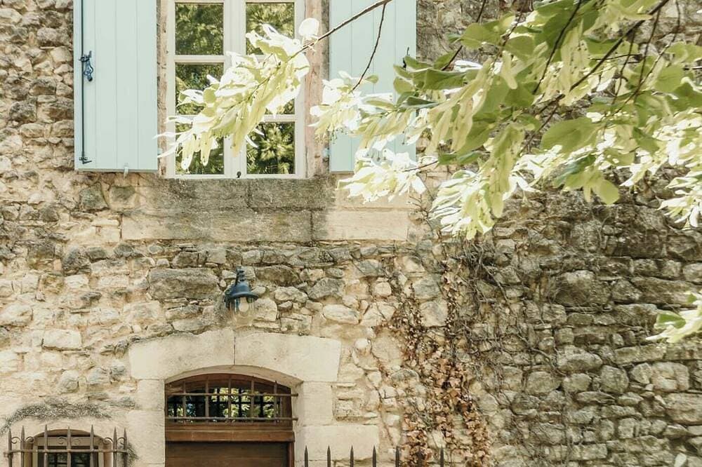 Foto 7 von 30: Charming 13th-Century Stone House with Infinity Pool in Provence 6 bedrooms AC