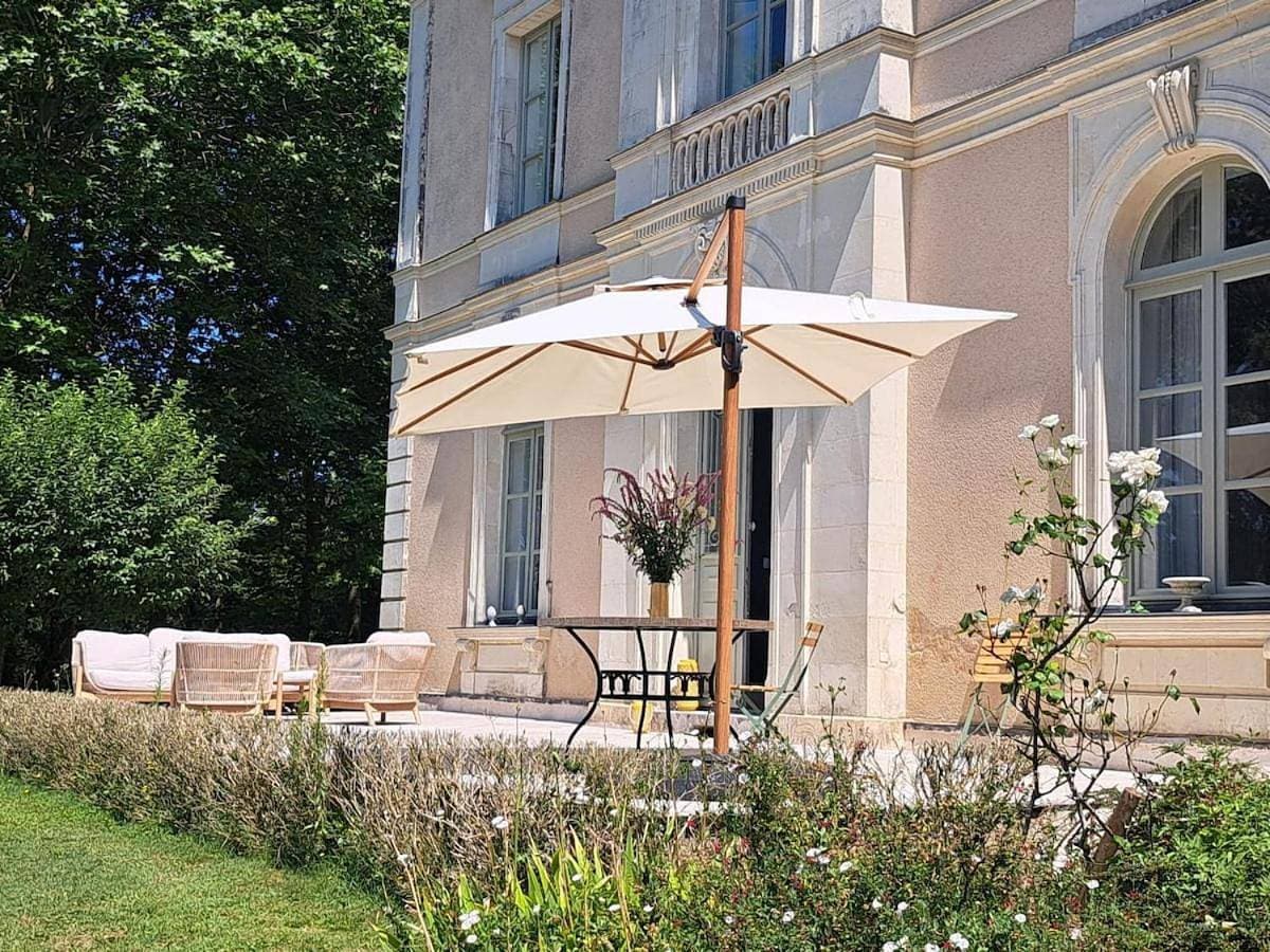 Manoir de charme au coeur de la campagne angevine 1