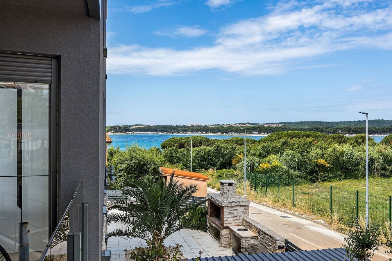 Foto 3 von 27: Medulin Beach Apartment with Sea View