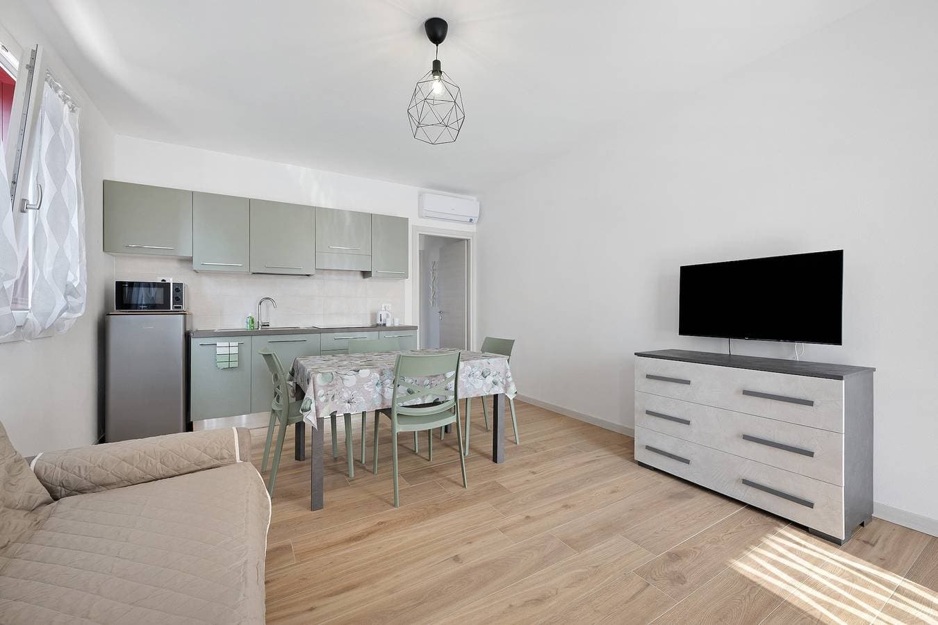 Foto 13 von 41: Apartment 'Giglio' mit überdachter Veranda, Gemeinschaftsgarten und Klimaanlage