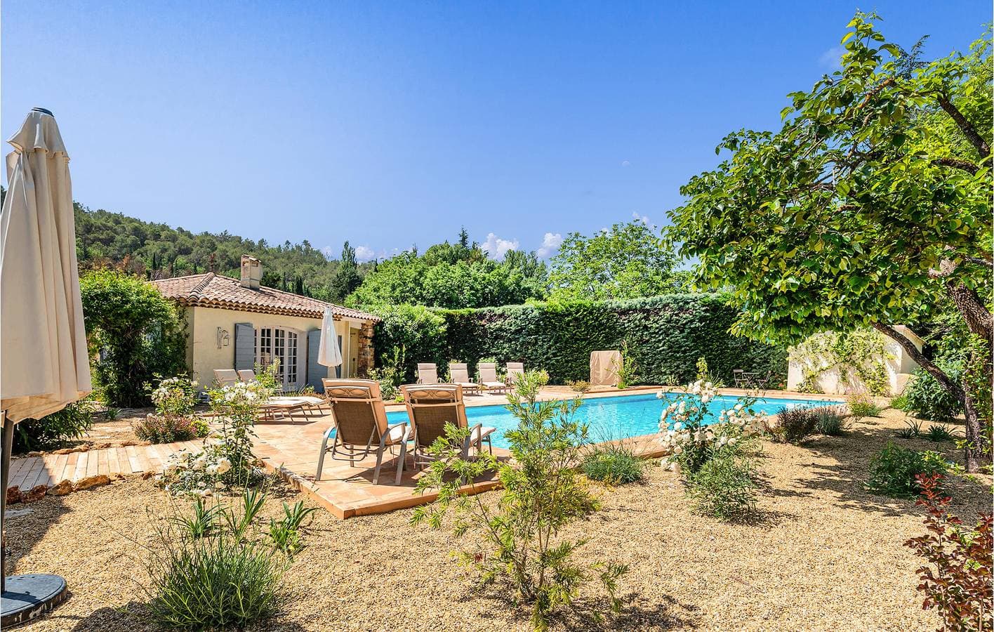 Foto 4 von 27: Carcès Wohnung: 210 qm, AC, Pool, Parkplatz & WiFi