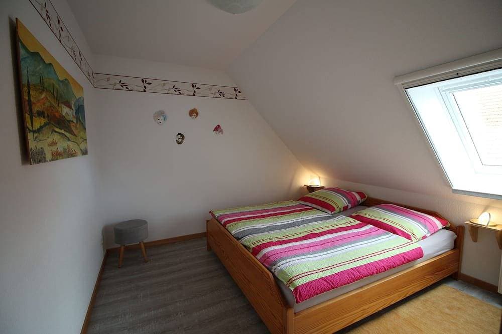 Foto 2 von 25: \"Schwalbennest\" moderne, klimatisierte Ferienwohnung, nah bei  Plau am See.
