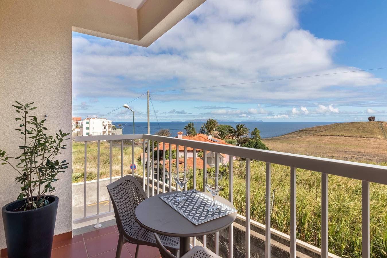 Foto 2 von 23: Ferienwohnung "Madeira Sea View" mit Balkon und WLAN