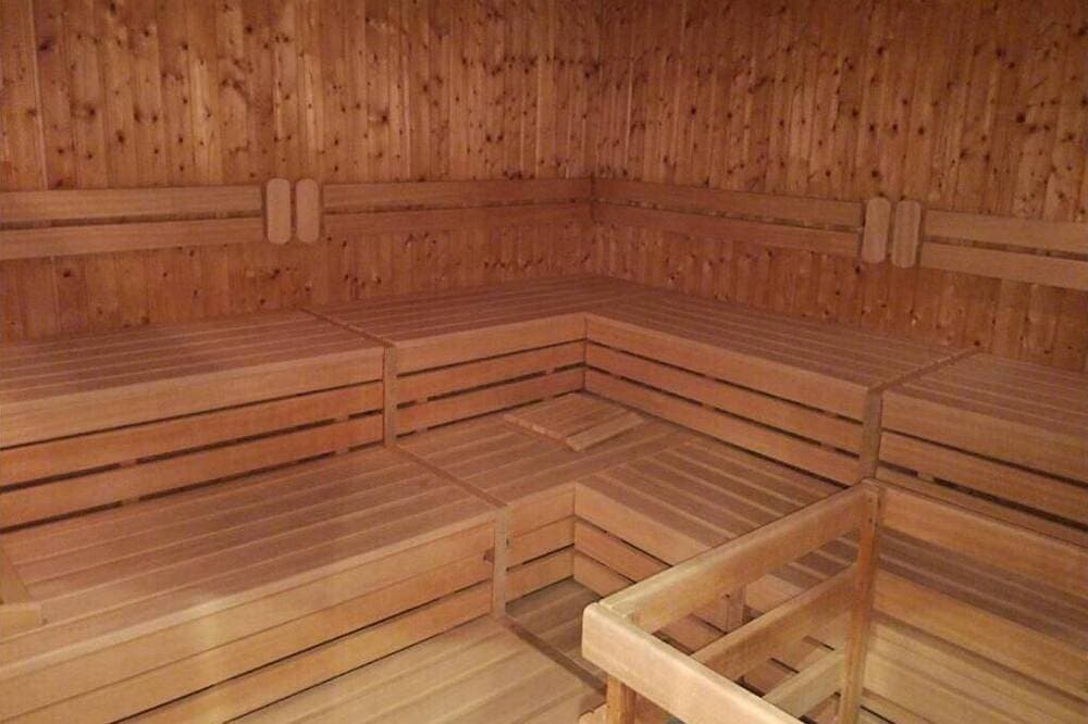 Foto 10 von 16: MySchluchseehome - Gemütliche Wohnung mit Balkon und neuem Schwimmbad