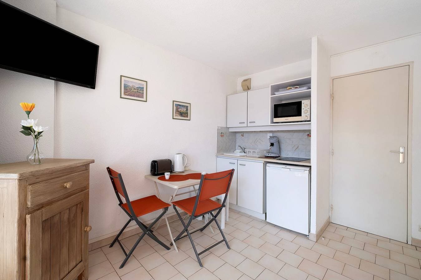 Foto 6 von 21: Studio „L'oasis“ mit Gemeinschaftspool, privater Terrasse und Klimaanlage