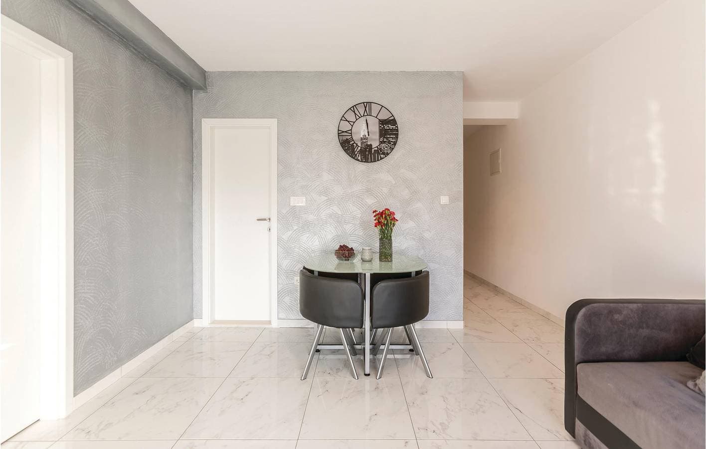 Foto 5 von 21: Gemütliche Ferienwohnung mit Pool und Terrasse, 2 km vom Strand Strobec entfernt