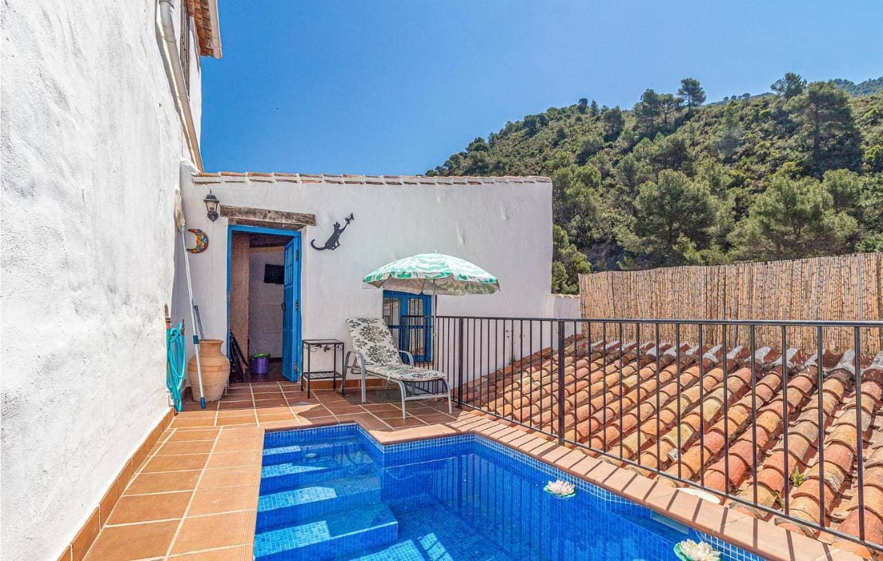 Amazing Home In Cómpeta With Kitchen 1